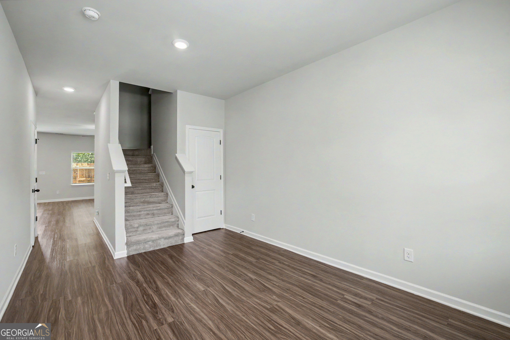195 Skipjack Court - Photo 3