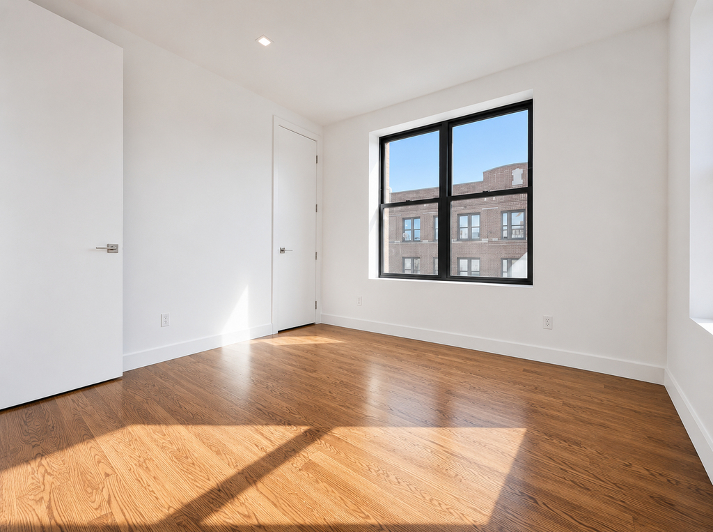 2250 Clarendon Road - Photo 2