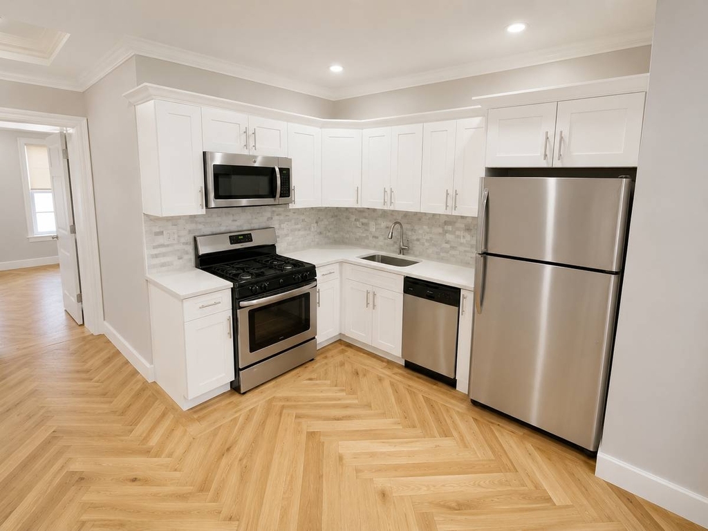 1102 Jefferson Avenue - Photo 1