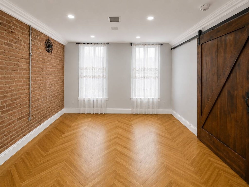 1102 Jefferson Avenue - Photo 0