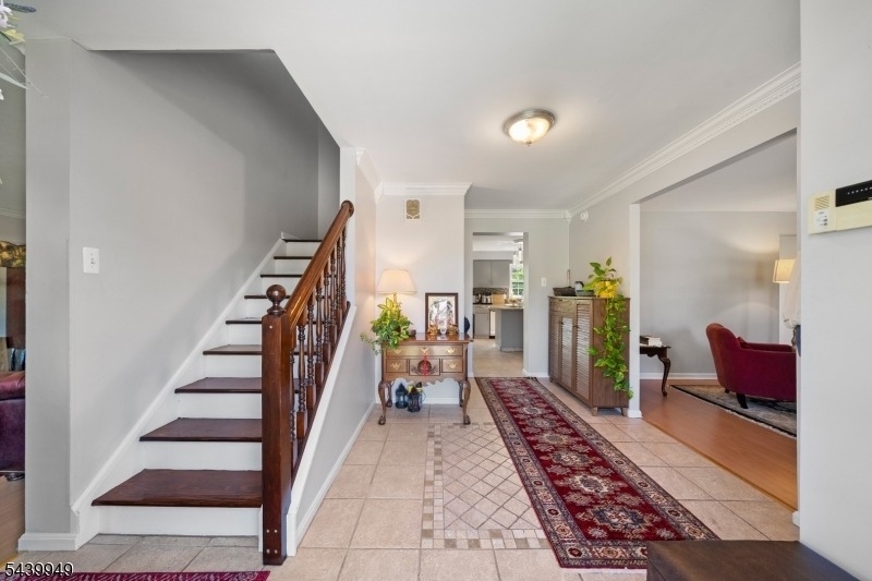 32 Montville Ave - Photo 3