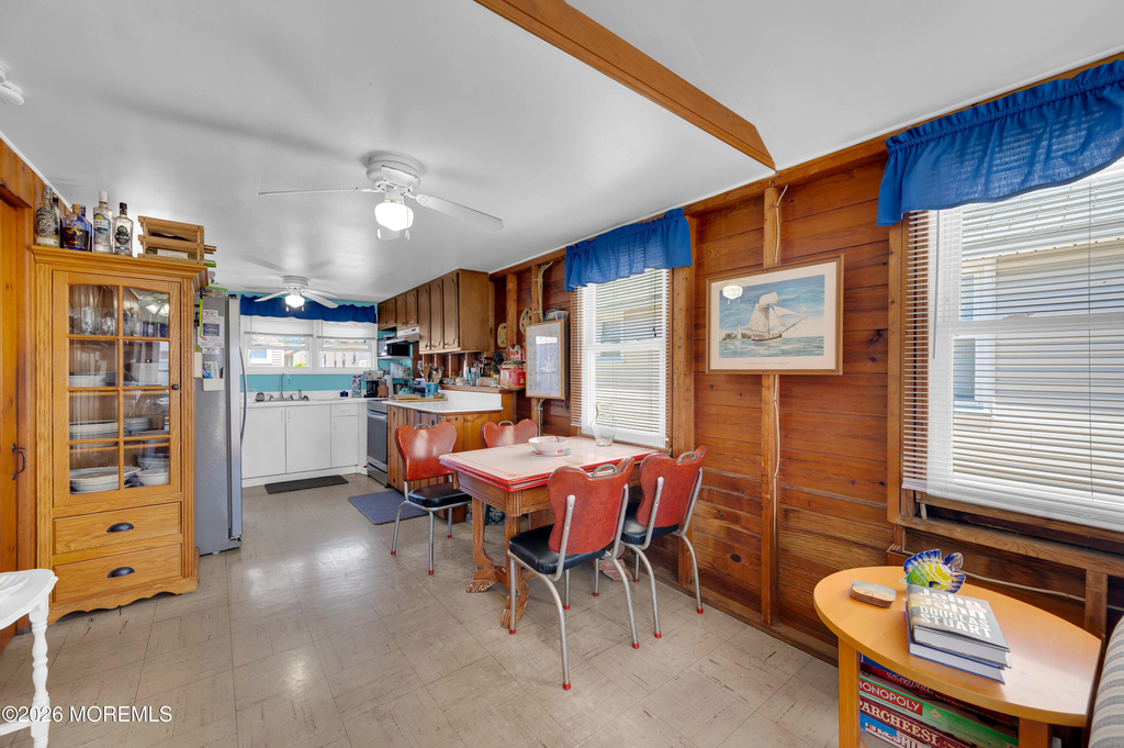 28 11th Lane - Photo 2