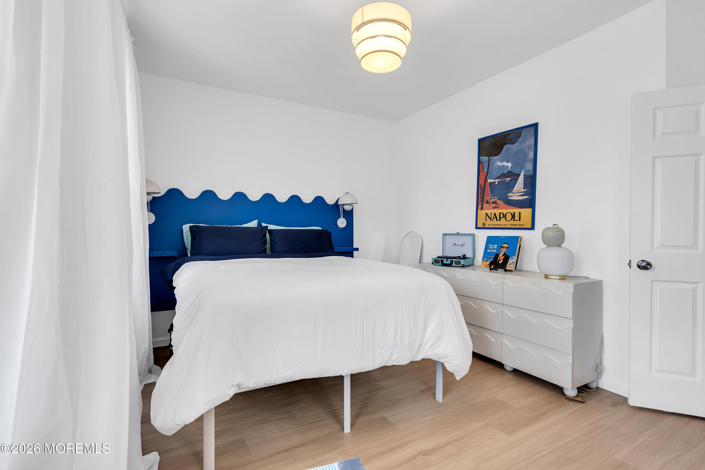 611 3rd Avenue - Photo 2