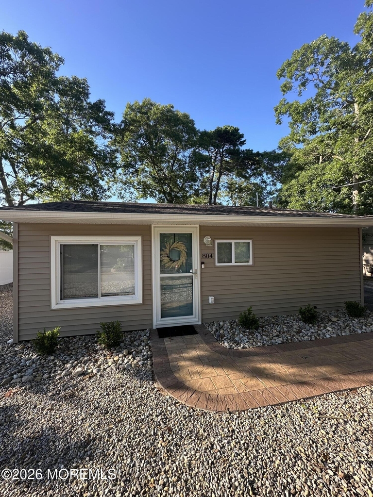 804 Pensacola Road - Photo 1