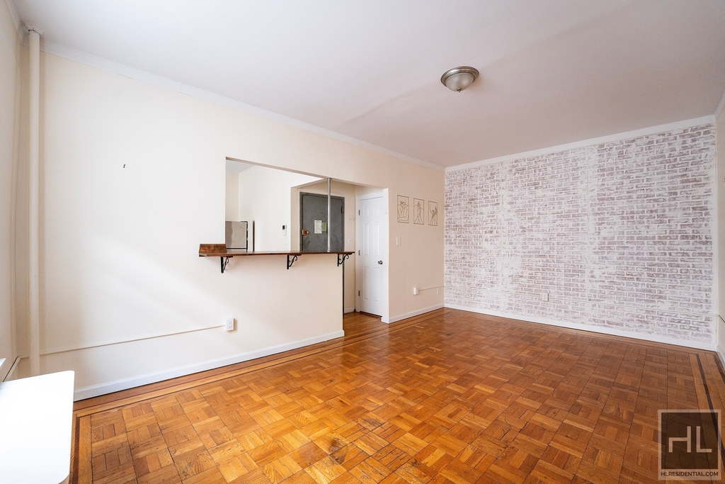 Bay Ridge Avenue - Photo 2