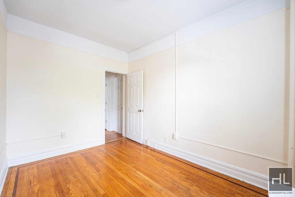 Bay Ridge Avenue - Photo 5