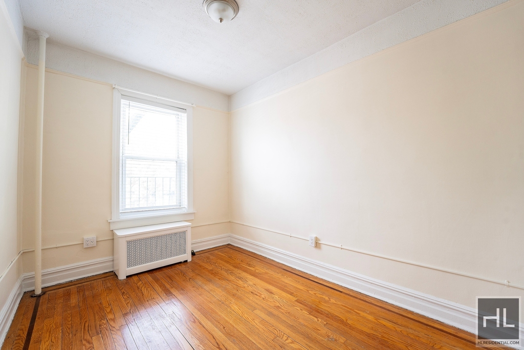 Bay Ridge Avenue - Photo 4