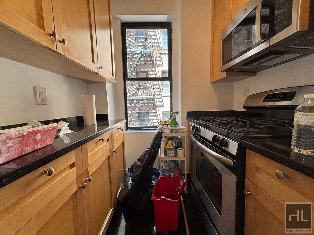 West 79 Street - Photo 3