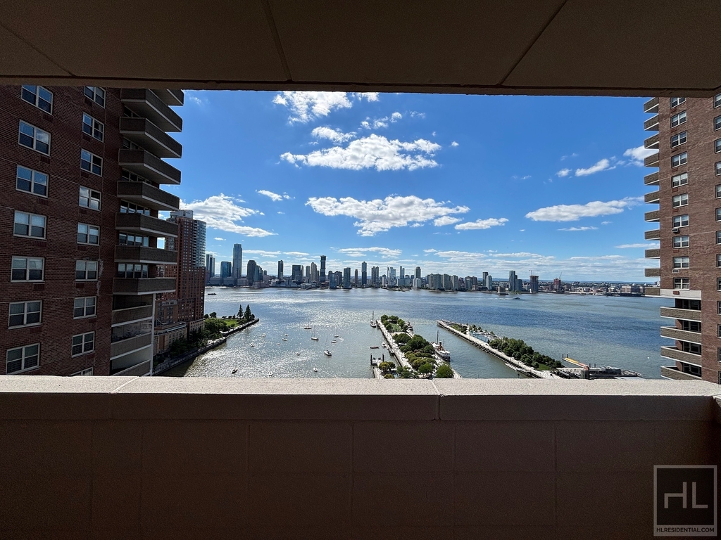 Harrison Street - Photo 0