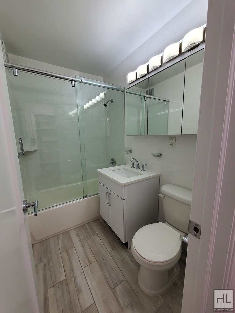 5 Avenue - Photo 6