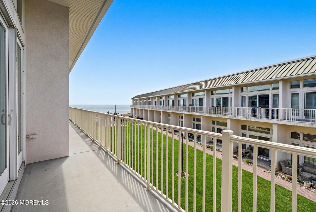 448 Ocean Avenue - Photo 6