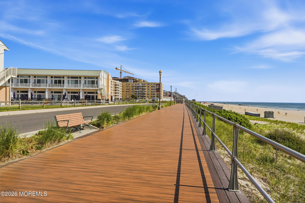 448 Ocean Avenue - Photo 3