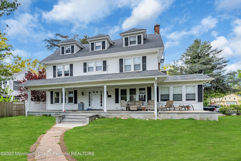 309 Cedar Avenue - Photo 1