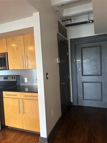 329 E Colorado Boulevard - Photo 10
