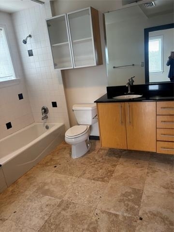 329 E Colorado Boulevard - Photo 19