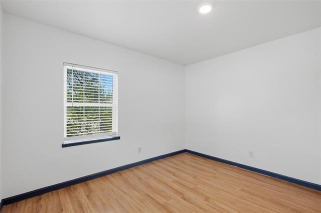 620 E Sears Street - Photo 11