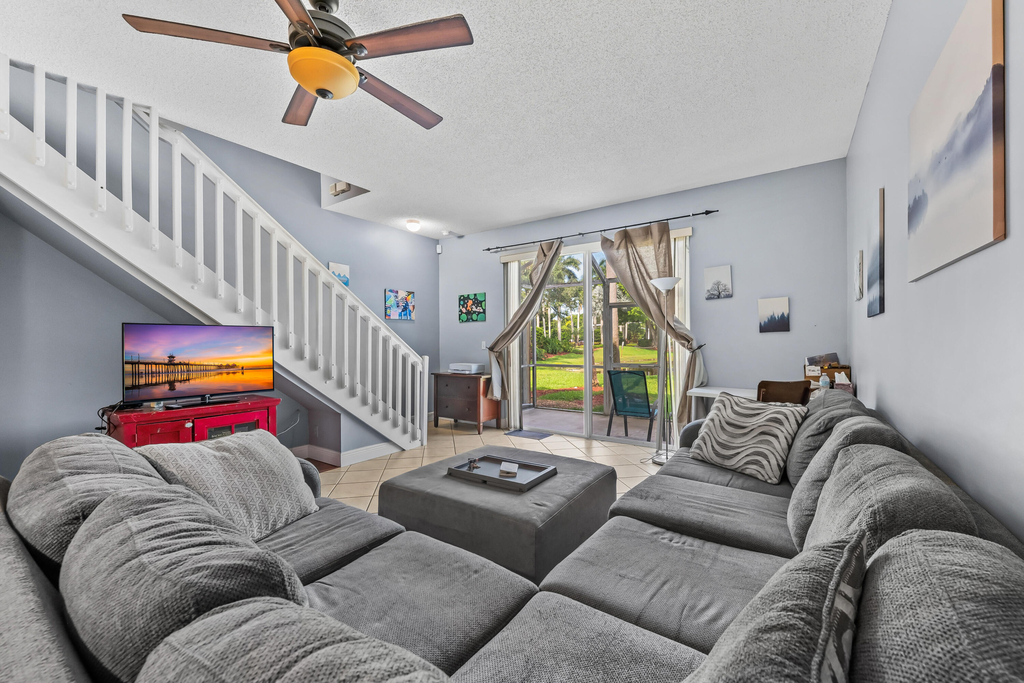 2185 Salerno Circle - Photo 3