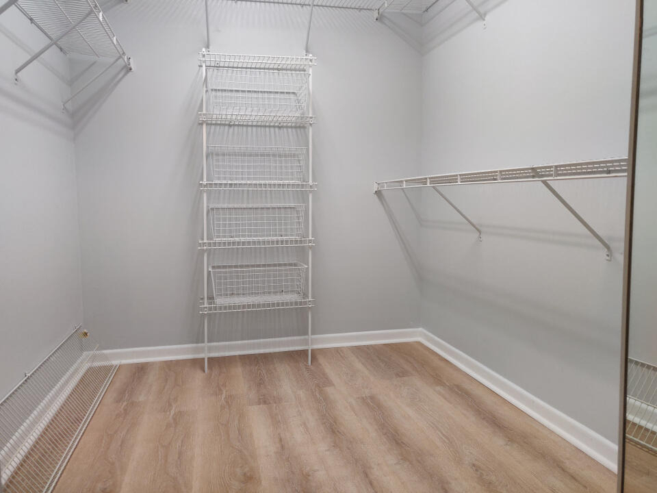 5139 Europa Drive - Photo 5