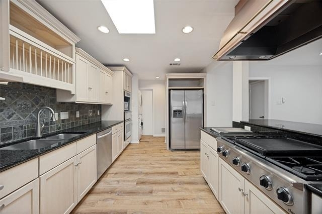 10404 Boedeker Street - Photo 3