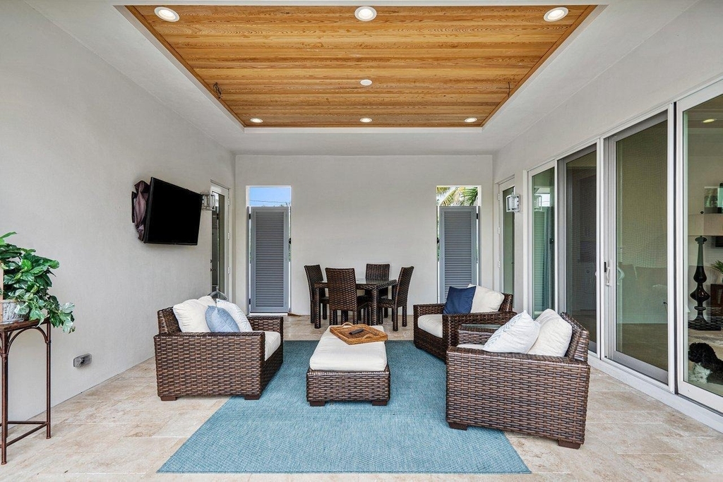217 Gulfstream Boulevard - Photo 33