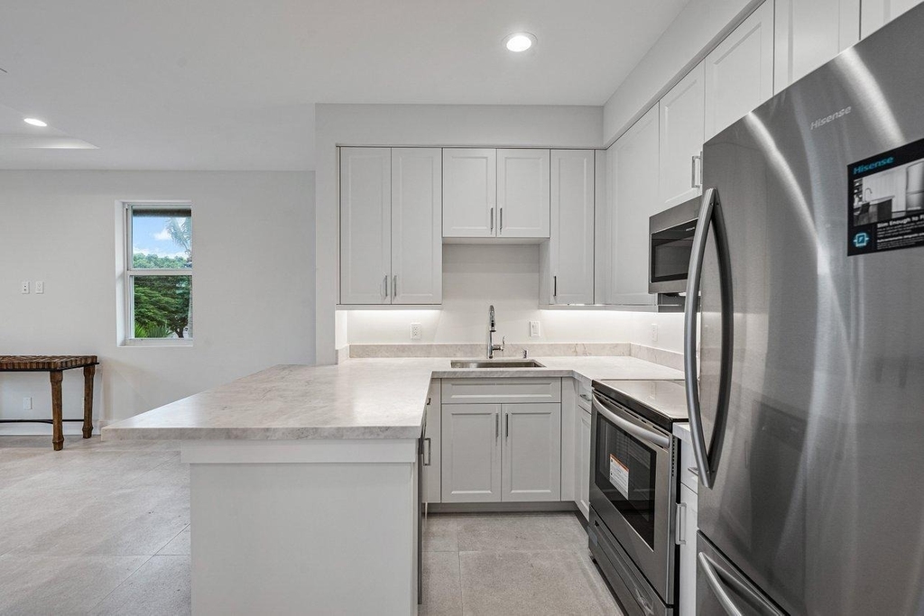 217 Gulfstream Boulevard - Photo 45