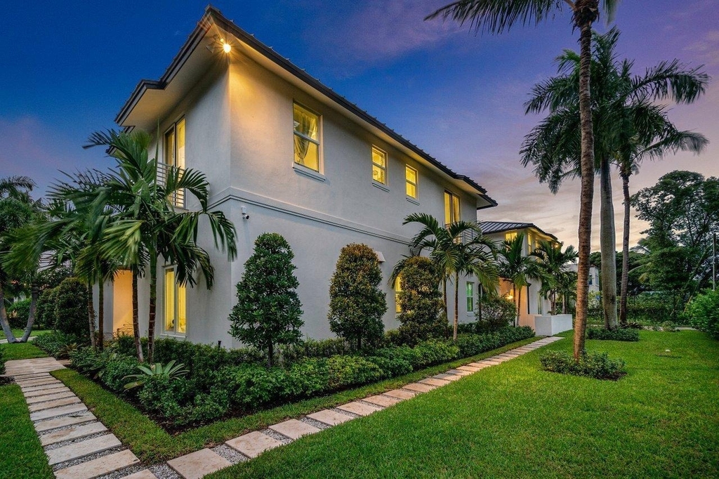 217 Gulfstream Boulevard - Photo 48
