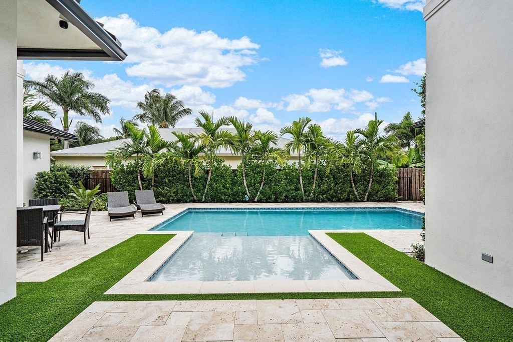 217 Gulfstream Boulevard - Photo 36