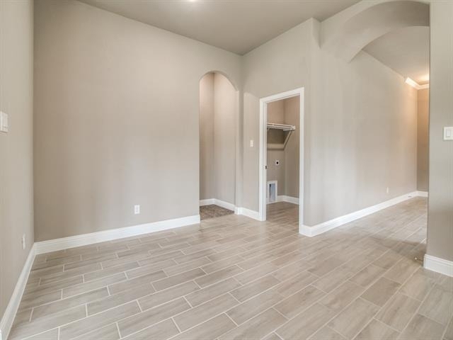 323 Sweetspire Drive - Photo 4
