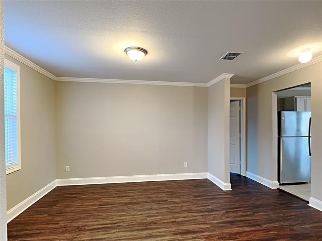 1405 Evergreen Street - Photo 1