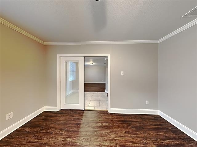 1405 Evergreen Street - Photo 2