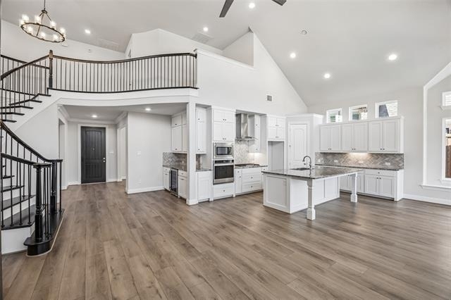 4913 Meadow Creek Drive - Photo 11