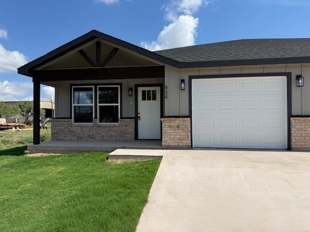 934 Minda Street - Photo 1