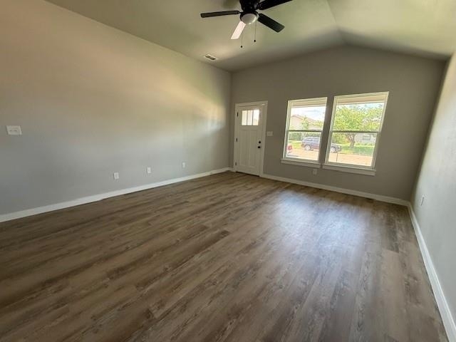 934 Minda Street - Photo 2