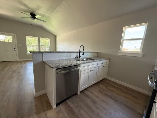 934 Minda Street - Photo 5
