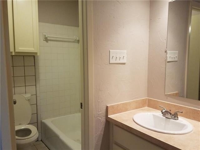 6919 W Cleburne Road - Photo 7
