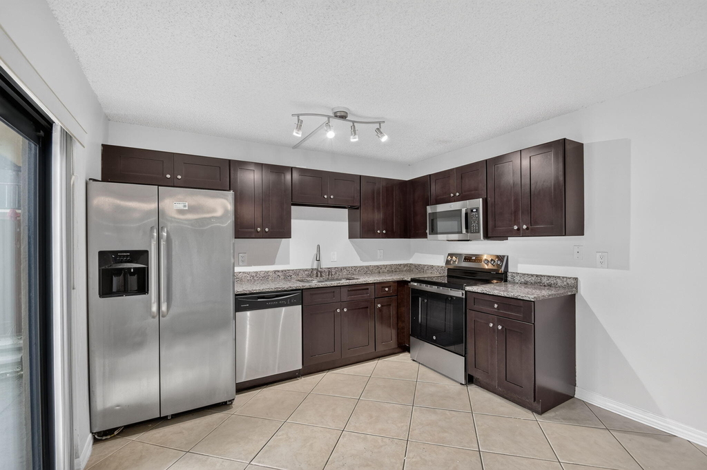 744 Springdale Circle - Photo 16