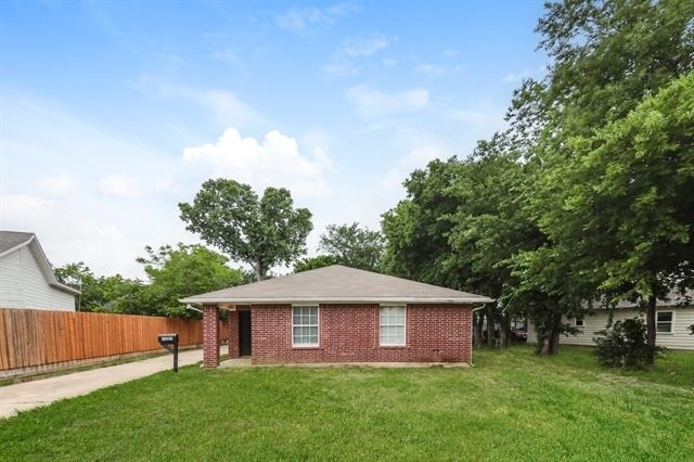1607 Coleman Street - Photo 0
