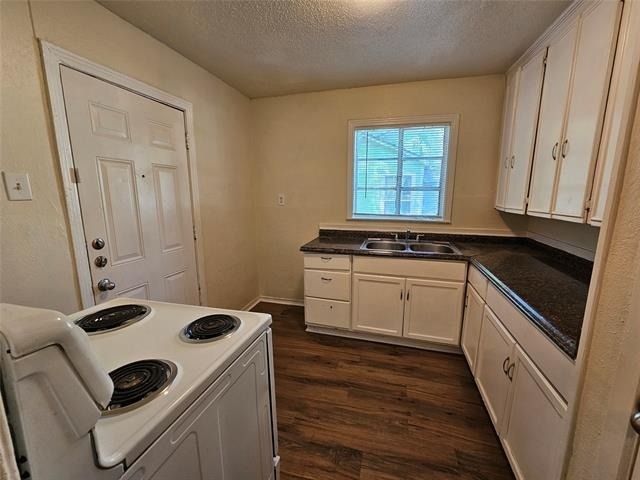 6540 Hollis Avenue - Photo 8