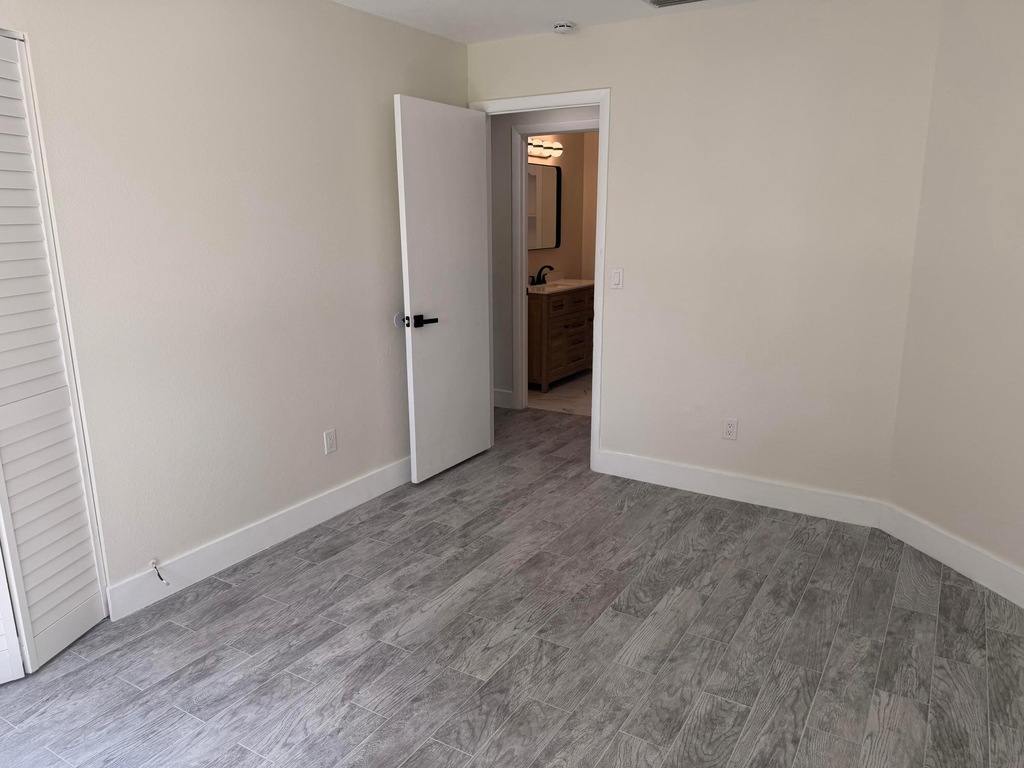 1117 Se Stewart Road - Photo 10