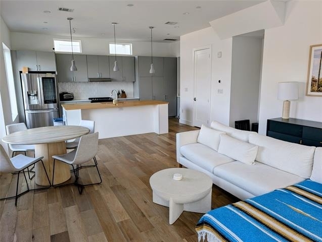 236 Melba Street - Photo 3