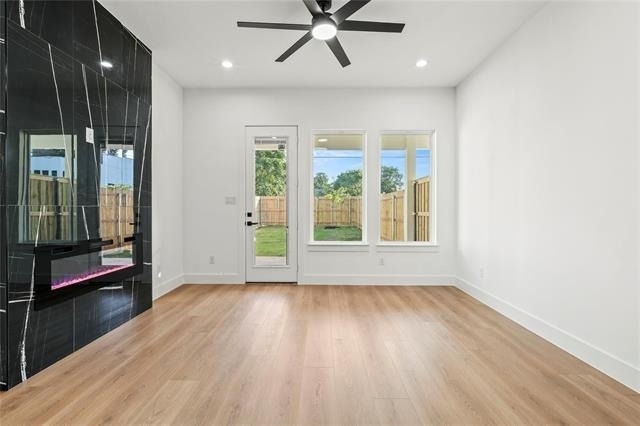 3523 S Harwood Street - Photo 2