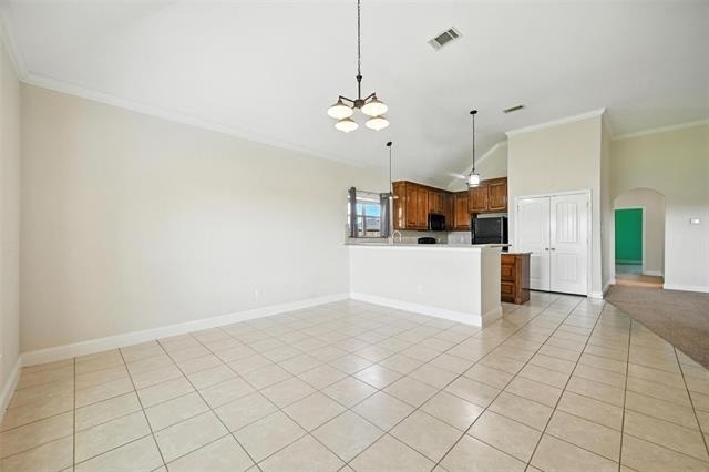 225 Glenview Drive - Photo 2
