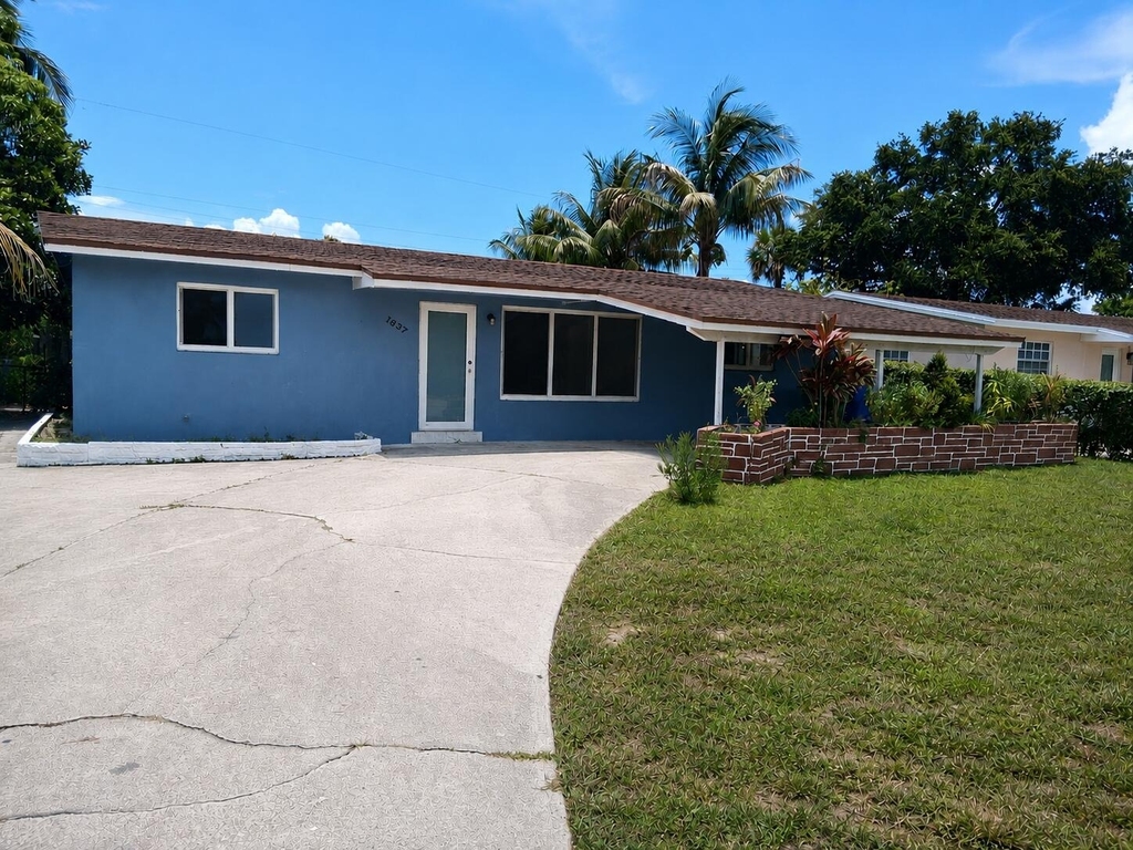1837 Gardenia Road - Photo 0