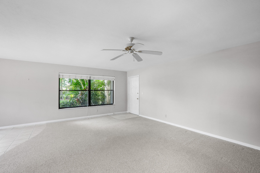 361 Sw South River Drive - Photo 4