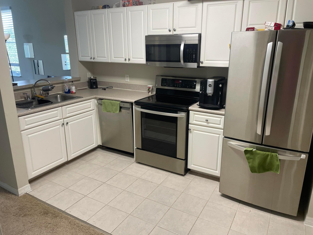 1209 Main Street - Photo 2