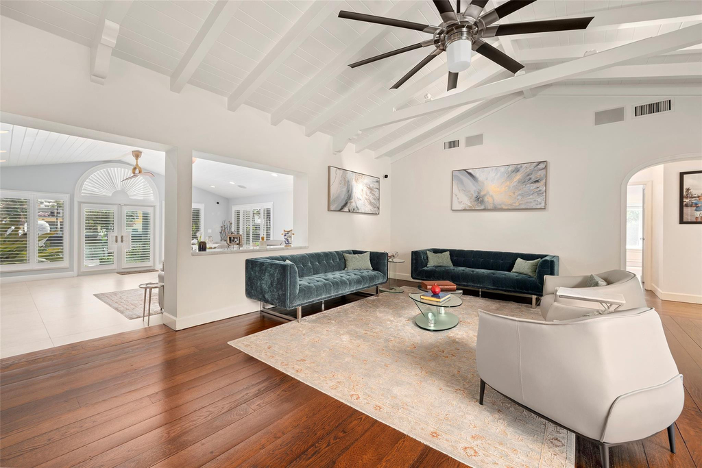 330 Royal Plaza Drive - Photo 4