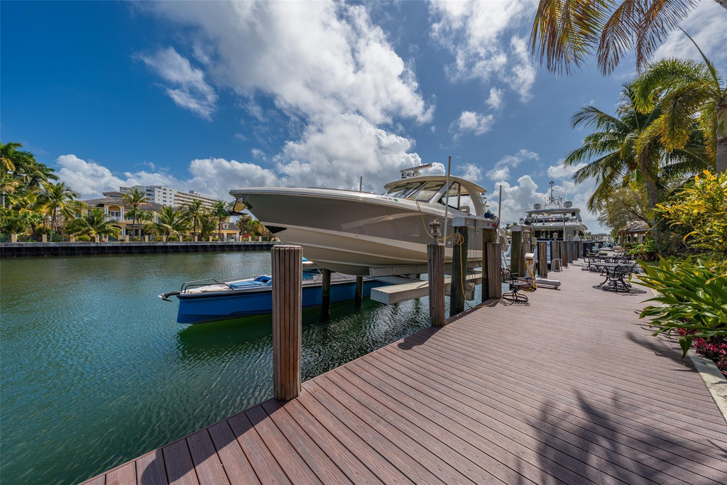330 Royal Plaza Drive - Photo 41