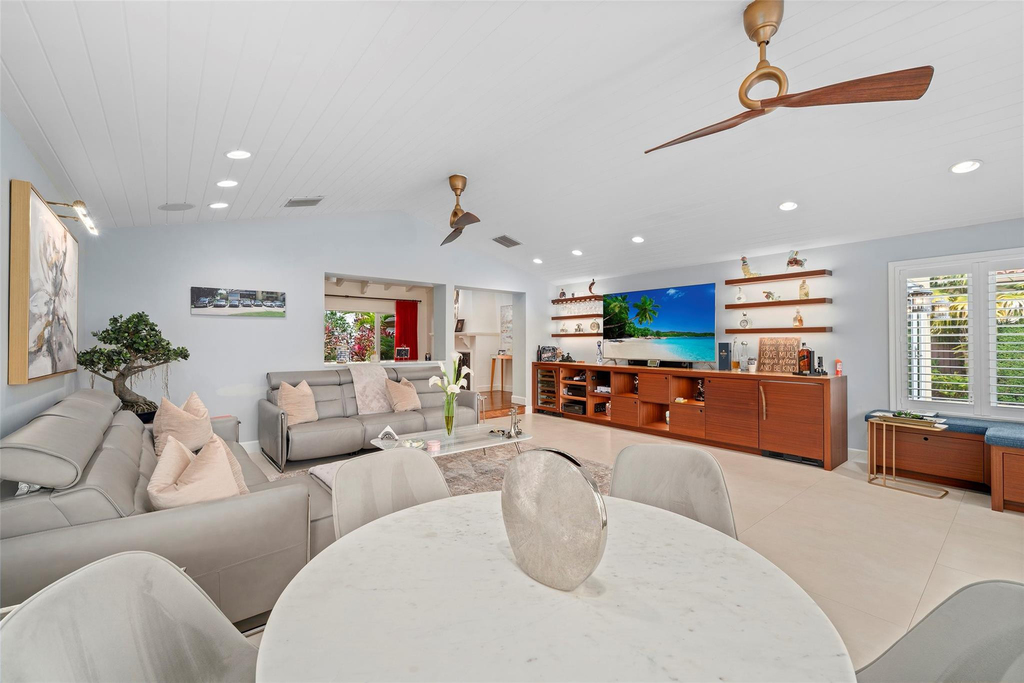 330 Royal Plaza Drive - Photo 7