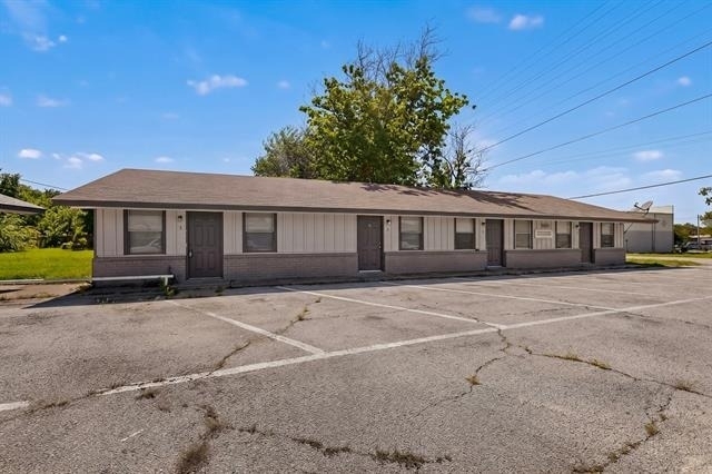 1585 N Mill Street - Photo 1