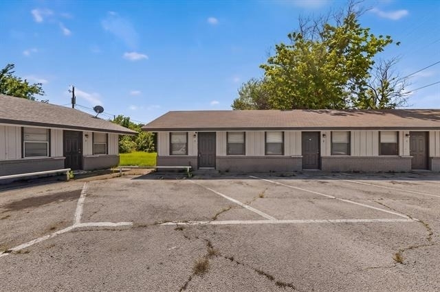1585 N Mill Street - Photo 2
